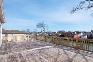 126 Trafalgar Dr, Shirley, NY 11967 - Photo 13