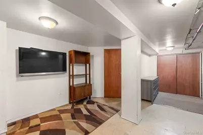 17046 118th Avenue, Jamaica, NY 11434 - Photo 7