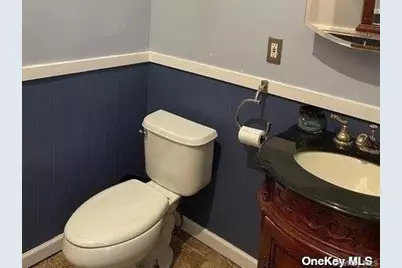 721 Meadow Road, Smithtown, NY 11787 - Photo 5