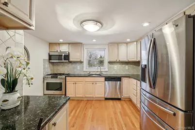 149 Ridge Road, Valley Cottage, NY 10989 - Photo 5