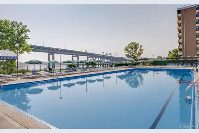 10-24 166th Street #3A, Whitestone, NY 11357 - Photo 25