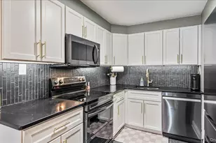 10-24 166th St, Whitestone, NY 11357 - Photo 9