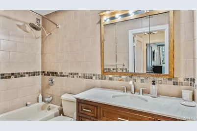 10-24 166th Street #3A, Whitestone, NY 11357 - Photo 17