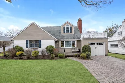 55 Vassar Street, Garden City, NY 11530 - Photo 1