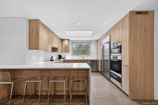 120 Bacon Rd, Old Westbury, NY 11568 - Photo 5