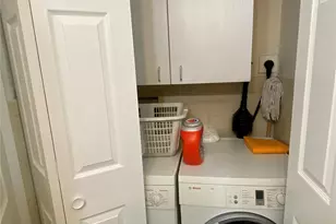 136 17 Maple Ave, Flushing, NY 11355 - Photo 9