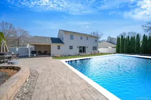 22 Northumberland Dr, Shoreham, NY 11786 - Photo 45