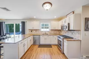 22 Northumberland Dr, Shoreham, NY 11786 - Photo 11