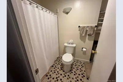 9 Sycamore Drive, Hyde Park, NY 12538 - Photo 17