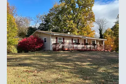 9 Sycamore Drive, Hyde Park, NY 12538 - Photo 3