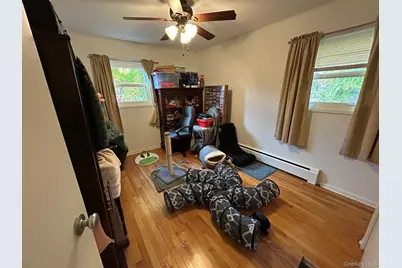 9 Sycamore Drive, Hyde Park, NY 12538 - Photo 15