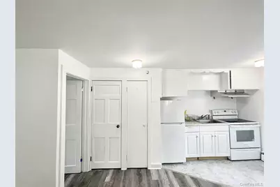 1612 Main Street #4, Pleasant Valley, NY 12569 - Photo 9