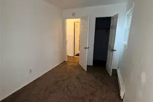 546 Granny Rd, Medford, NY 11763 - Photo 7