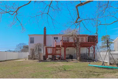 1081 Bay Shore Avenue, Bay Shore, NY 11706 - Photo 21