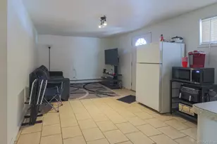 1081 Bay Shore Ave, Bay Shore, NY 11706 - Photo 15