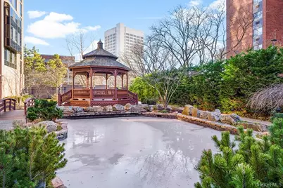 4 Martine Avenue #1011, White Plains, NY 10606 - Photo 23