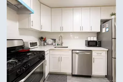 138-35 Elder Avenue #9C, Flushing, NY 11355 - Photo 11