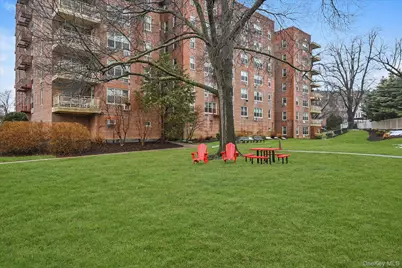 23-25 Bell Boulevard #6J, Bayside, NY 11360 - Photo 21