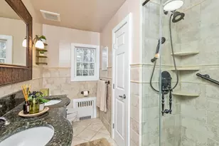 34 Peterborough Dr, Northport, NY 11768 - Photo 17