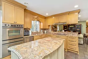 34 Peterborough Dr, Northport, NY 11768 - Photo 15