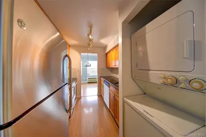 235 W Park Avenue #403, Long Beach, NY 11561 - Photo 13