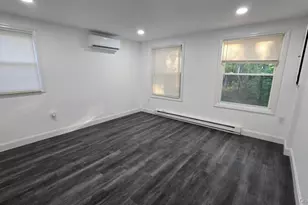 135 Village Cir W, Manorville, NY 11949 - Photo 11