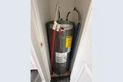 135 Village Circle W, Manorville, NY 11949 - Photo 21