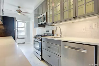 7915 35th Avenue #5A, Jackson Heights, NY 11372 - Photo 5