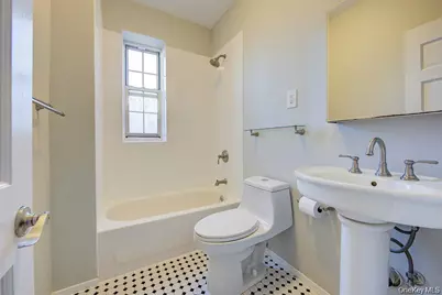 7915 35th Avenue #5A, Jackson Heights, NY 11372 - Photo 7