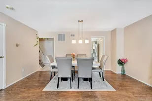 11 Manors Dr, Jericho, NY 11753 - Photo 17