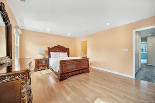 11 Manors Dr, Jericho, NY 11753 - Photo 25