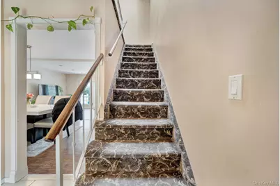 11 Manors Drive, Jericho, NY 11753 - Photo 19