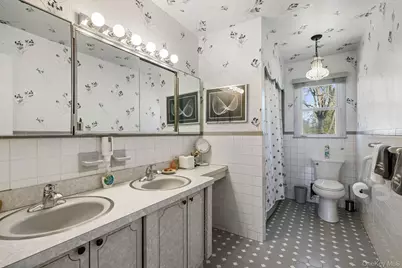 651 Andover Road, Valley Cottage, NY 10989 - Photo 31