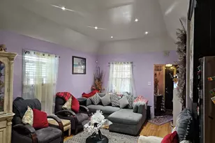 179-10 Mathewson Ct, Jamaica, NY 11434 - Photo 3