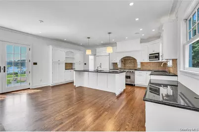 158 E Shore Road, Huntington, NY 11743 - Photo 21