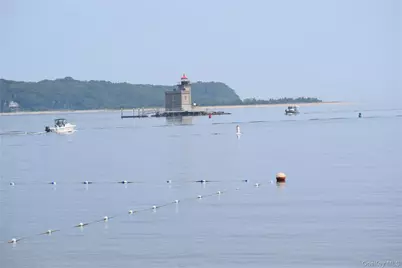 158 E Shore Road, Huntington, NY 11743 - Photo 9