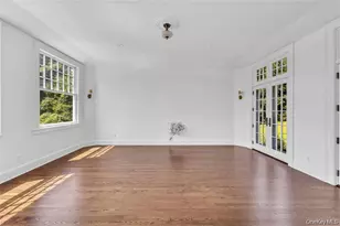 158 E Shore Rd, Huntington, NY 11743 - Photo 19