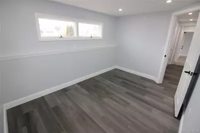 26 Circle Lane, Bay Shore, NY 11706 - Photo 25