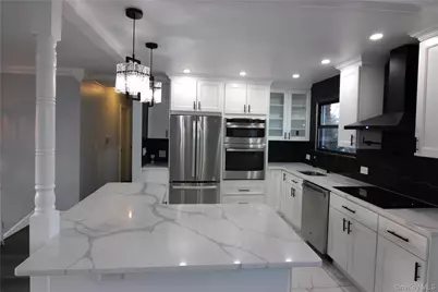 26 Circle Lane, Bay Shore, NY 11706 - Photo 11