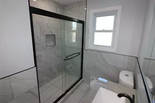 26 Circle Ln, Bay Shore, NY 11706 - Photo 13