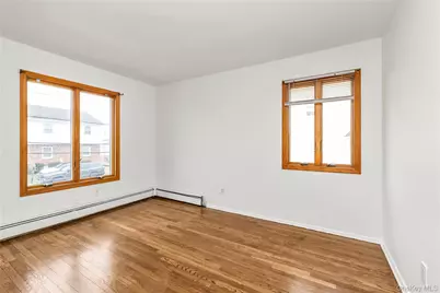 2666 Peconic Avenue, Seaford, NY 11783 - Photo 11