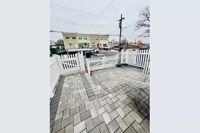 510 Reynolds Avenue, Bronx, NY 10465 - Photo 3