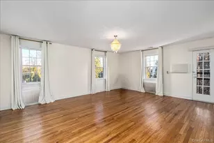 13 Arbor Pl, Glen Cove, NY 11542 - Photo 17