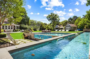 137 Montauk Hwy, Quogue, NY 11959 - Photo 7