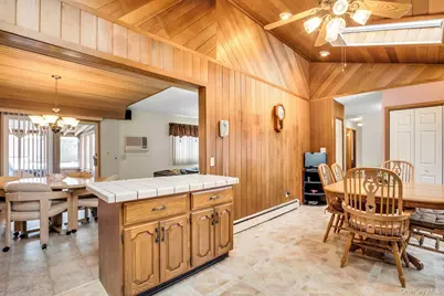 893 Connetquot Avenue, Islip Terrace, NY 11752 - Photo 9