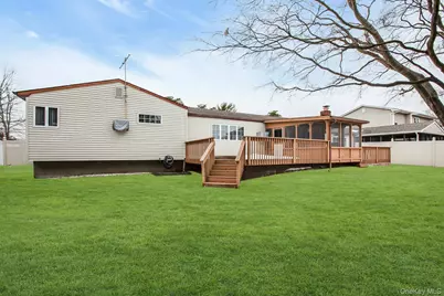 893 Connetquot Avenue, Islip Terrace, NY 11752 - Photo 25