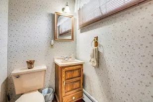 893 Connetquot Ave, Islip Terrace, NY 11752 - Photo 19