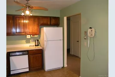 4 Revere Drive, Sayville, NY 11782 - Photo 11