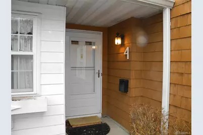 4 Revere Drive, Sayville, NY 11782 - Photo 3