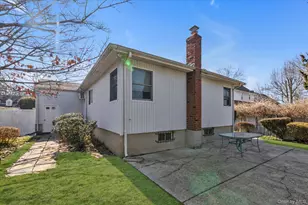 3933 Fulton Ave, Seaford, NY 11783 - Photo 19